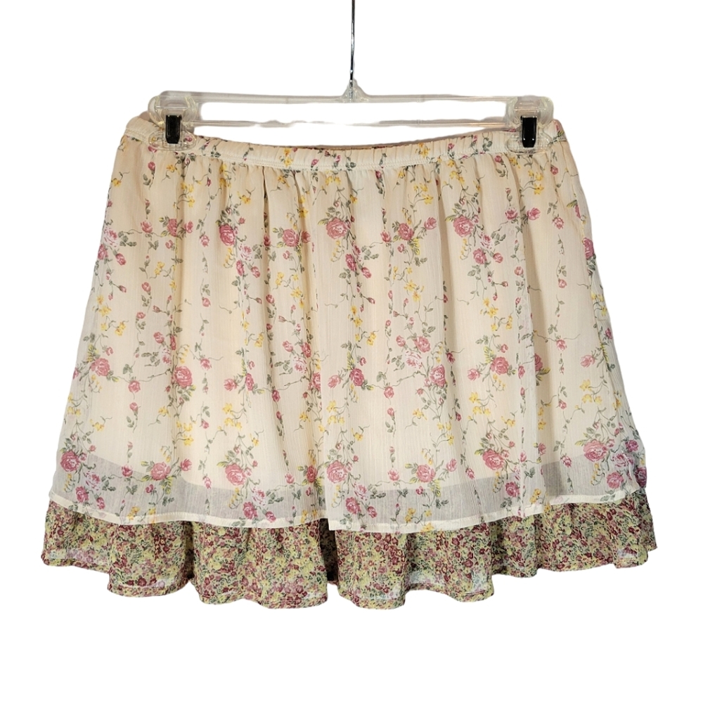 Lucie Rose pink and beige micro floral ruffle mini skirt Size Large